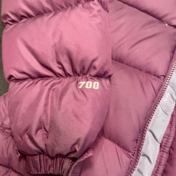 Northface woman’s puffer 700 size XS retro Nuptse - Picture 2 of 4